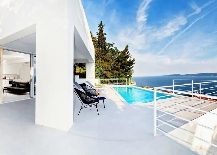 V - Private Pool, Special Location & Surroundings فيلة *