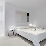 V - Private Pool, Special Location & Surroundings Mimice