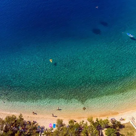 V - Private Pool, Special Location & Surroundings *