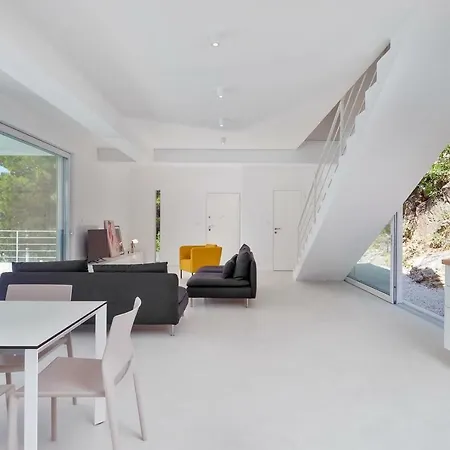 Villa V - Private Pool, Special Location & Surroundings Mimice