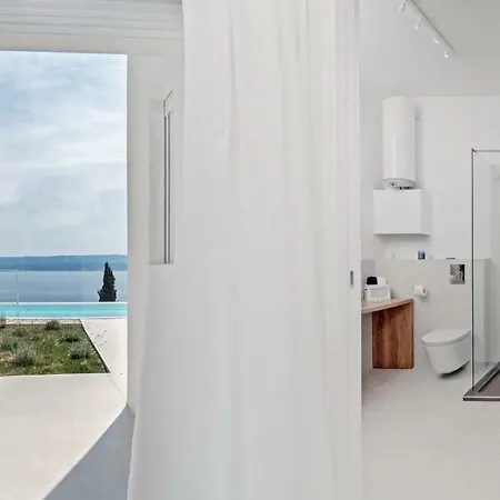 V - Private Pool, Special Location & Surroundings Villa Mimice