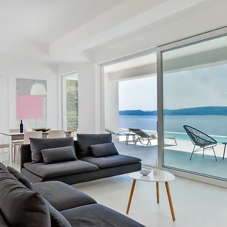 V - Private Pool, Special Location & Surroundings Villa Mimice